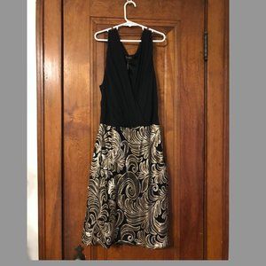 Laundry by Shelli Segal Black Formal dress with Gold sequin pattern